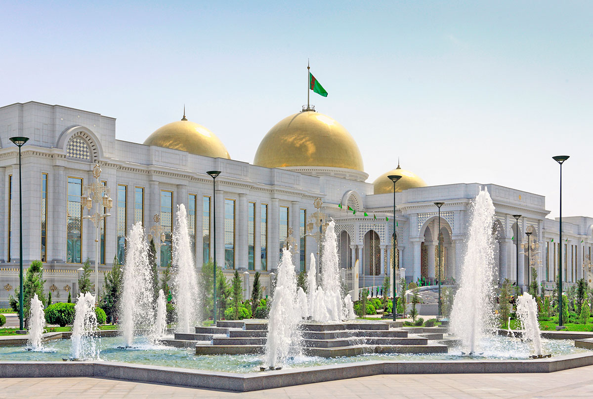 Holiday shopping begins in Turkmenistan on December 5